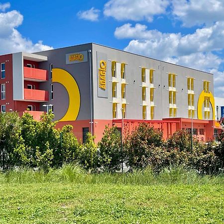 Aparthotel Adagio Access Porte De Camargue Сен-Мартен-де-Кро Экстерьер фото