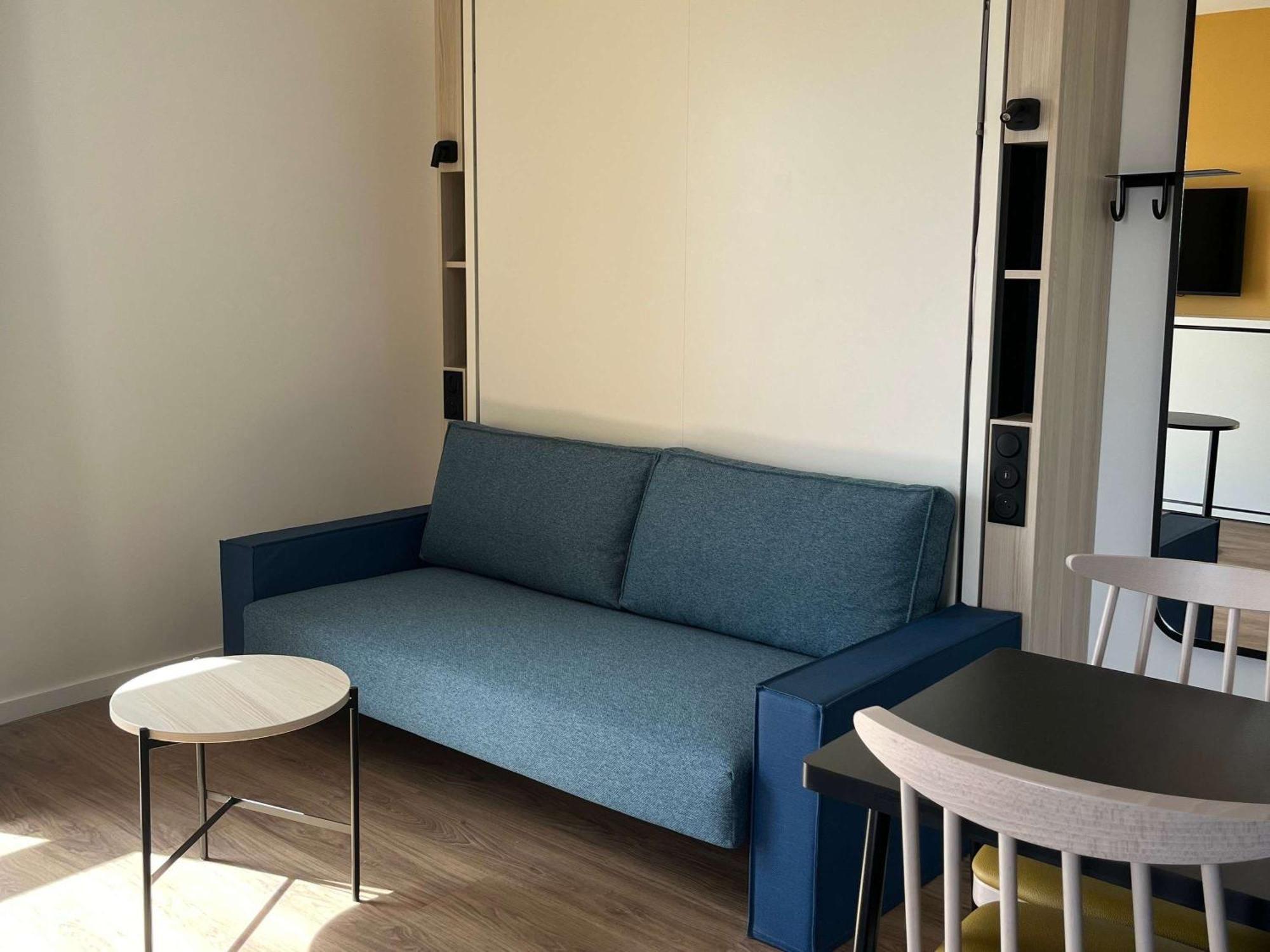 Aparthotel Adagio Access Porte De Camargue Сен-Мартен-де-Кро Экстерьер фото