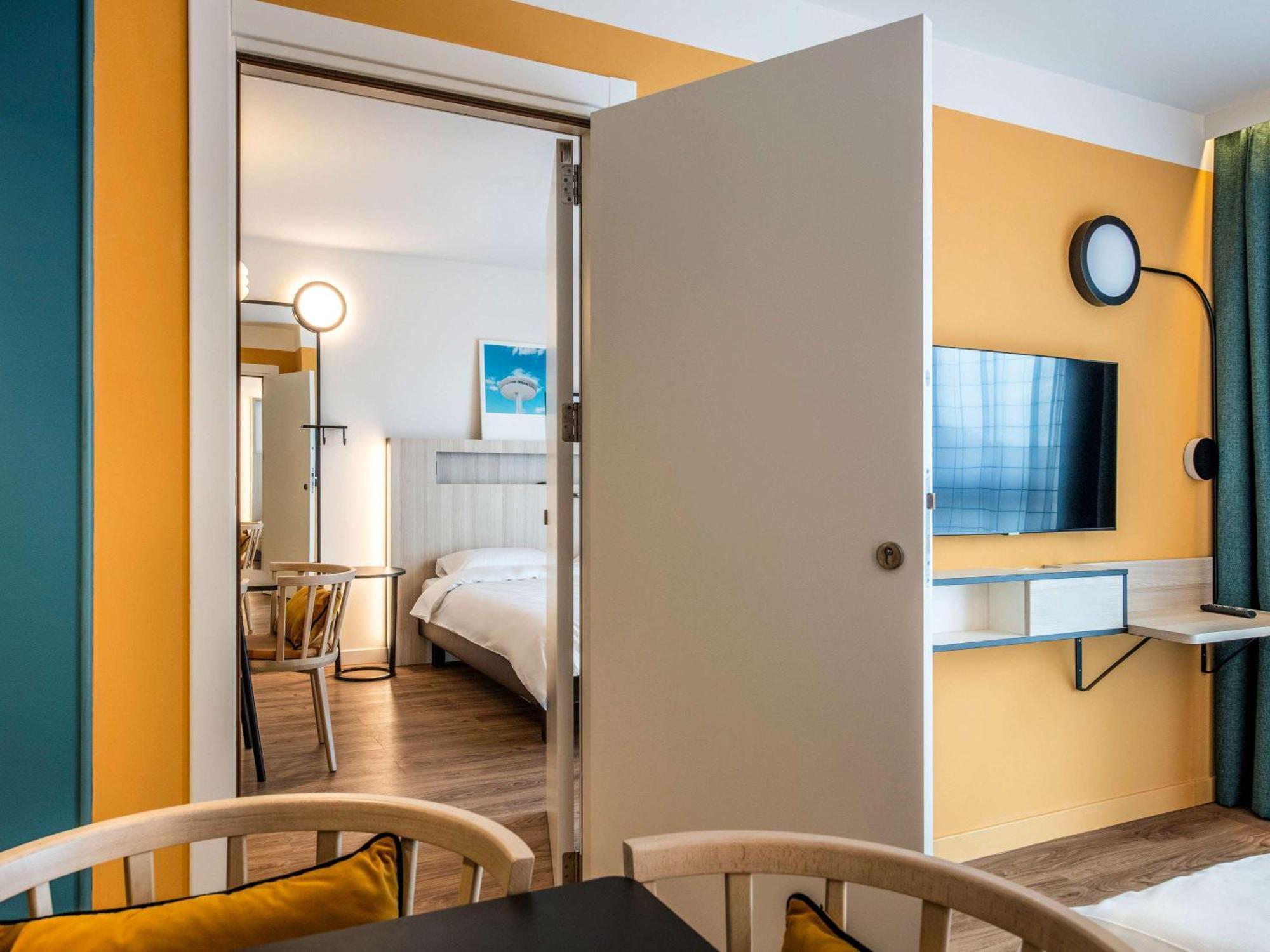 Aparthotel Adagio Access Porte De Camargue Сен-Мартен-де-Кро Экстерьер фото